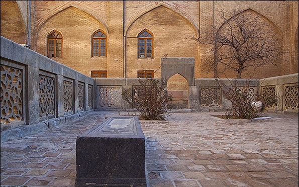 Tomb of Sheikh Shahabuddin Ahari
