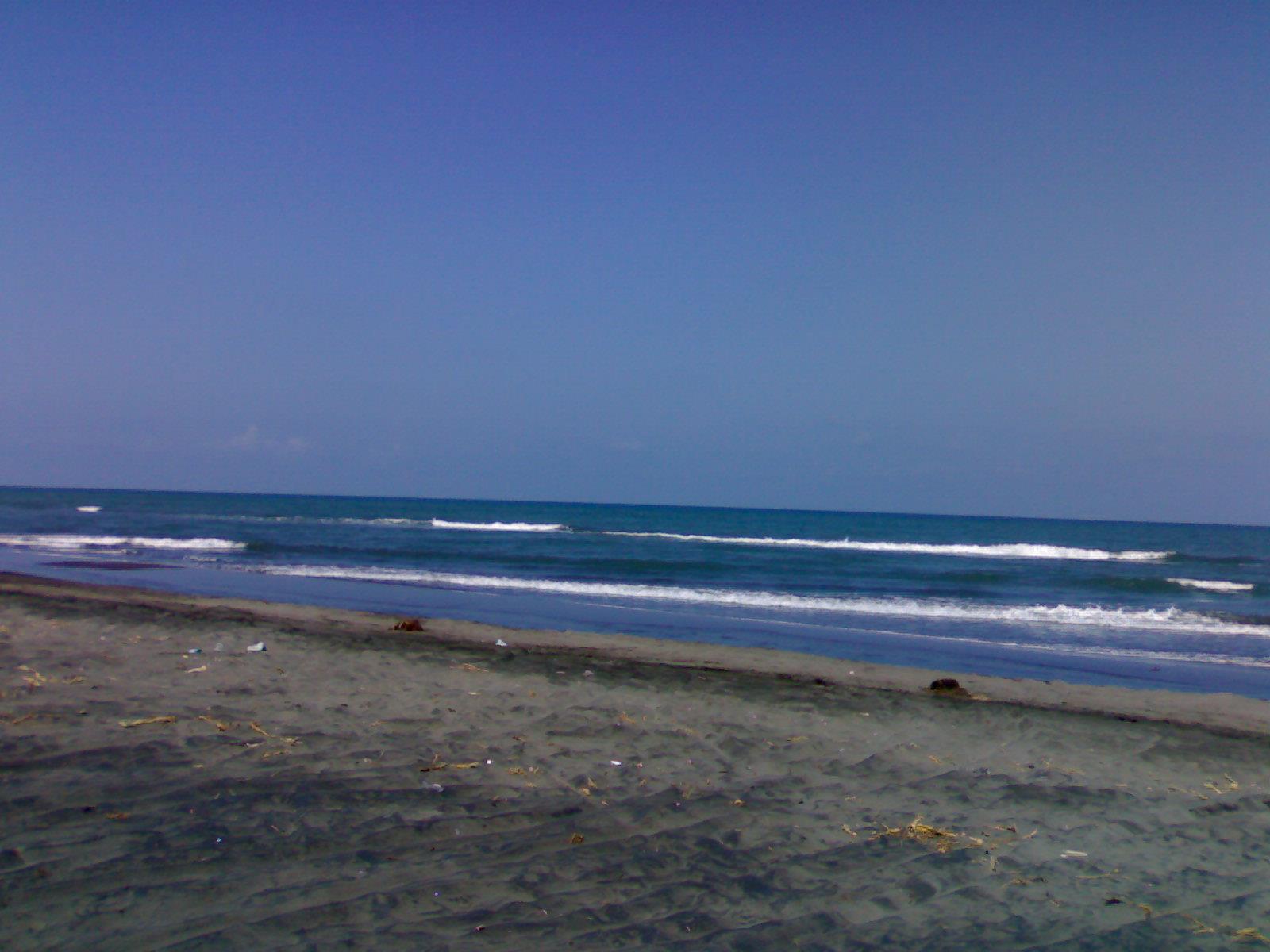Chamkhaleh Beach