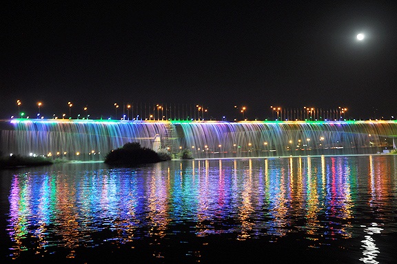 Pol-e Haftom Waterfall of Ahvaz (Seventh Bridge)