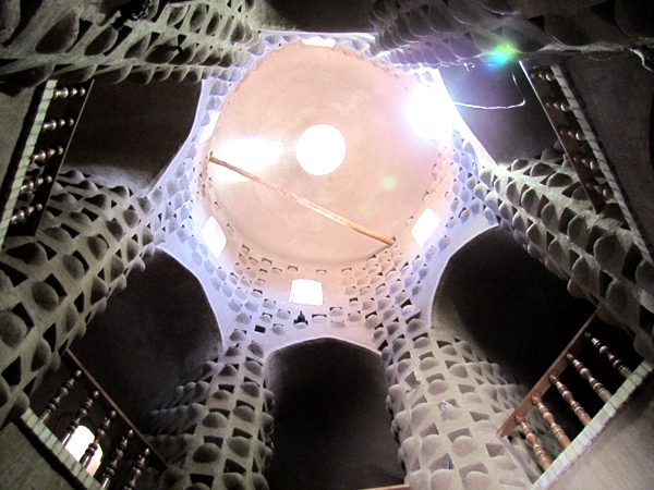 Zibashahr Decuple DovecoteTower of Mobareke Isfahan