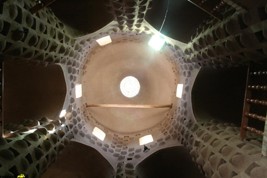 Zibashahr Decuple DovecoteTower of Mobareke Isfahan