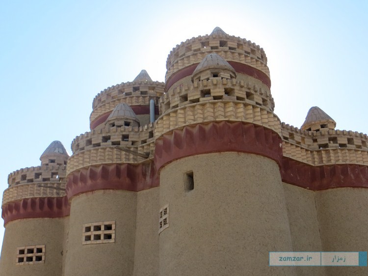 Zibashahr Decuple DovecoteTower of Mobareke Isfahan