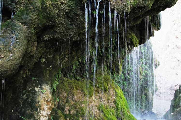 Kharaba Dayirman Waterfall (Asiyab Kharabeh)