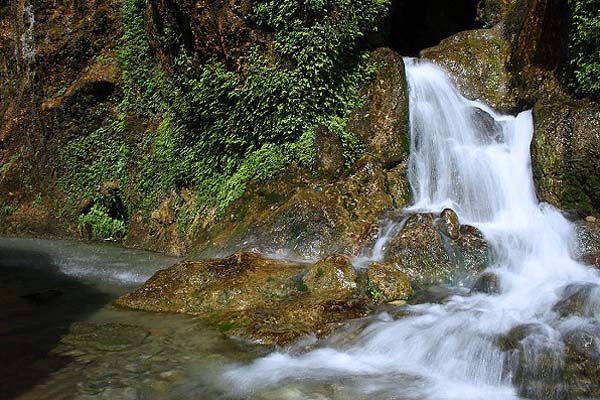 Kharaba Dayirman Waterfall (Asiyab Kharabeh)