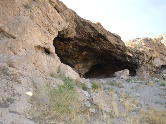 Ancient Tamtan Cave