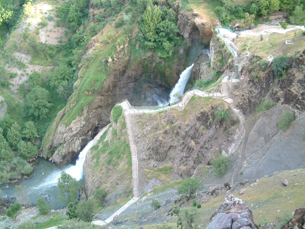 Shalmash Falls