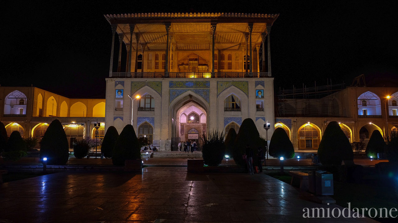 Naqsh-e Jahan Square