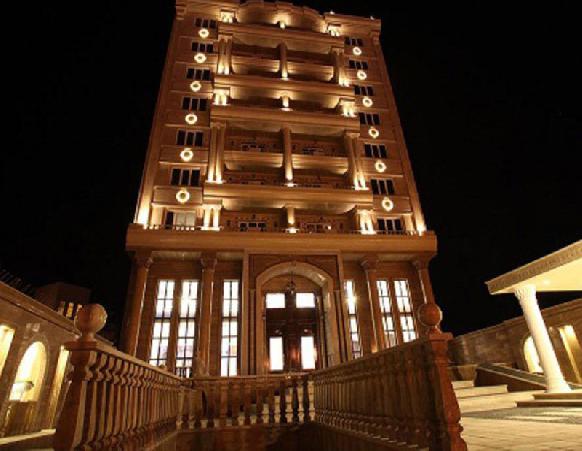 Pedram Hotel Apartment Sareyn