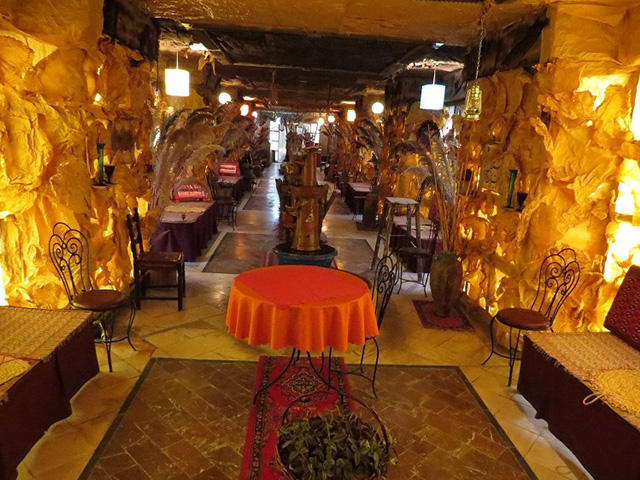 Abgarm Hotel Mahallat
