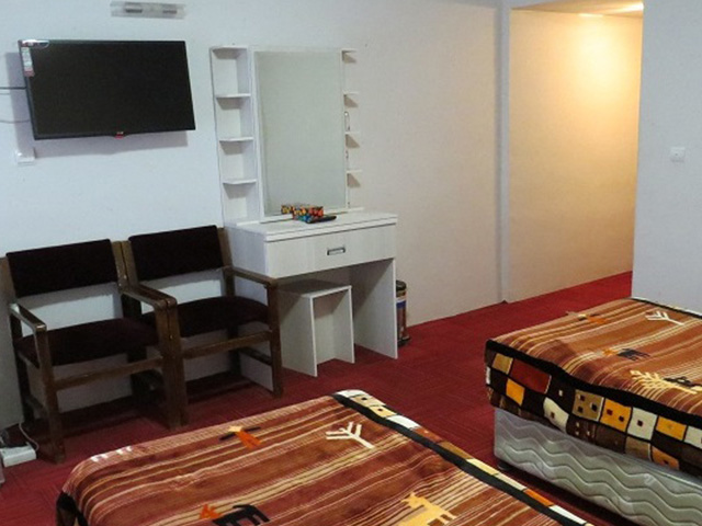 Abgarm Hotel Mahallat