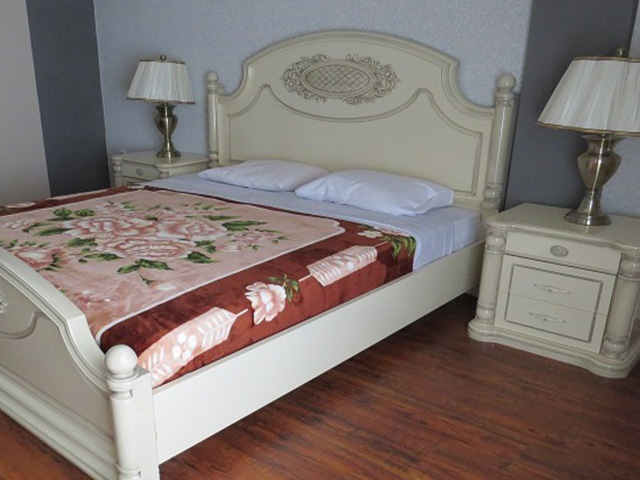 Abgarm Hotel Mahallat