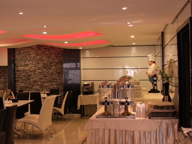 Khorshid Hotel Qom