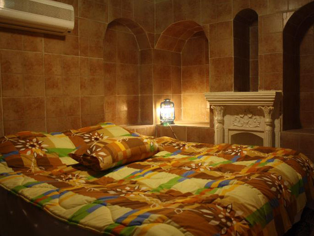 Niayesh Traditional Hotel Shiraz