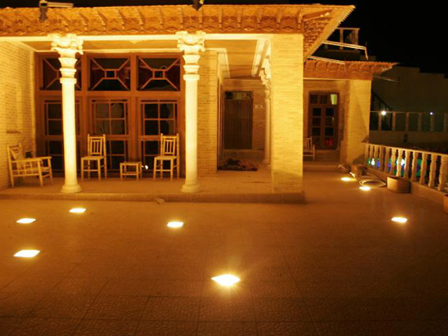 Niayesh Traditional Hotel Shiraz