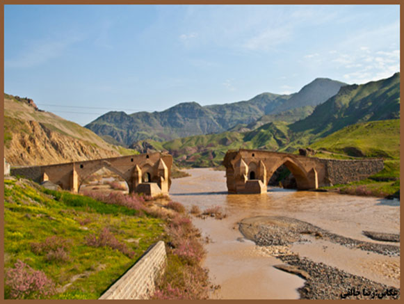Qiz Bridge of Mianeh
