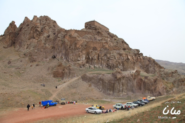 Qiz Castle of Mianeh