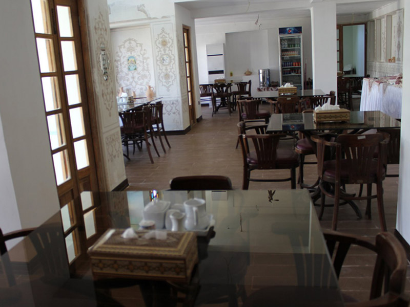 Atigh Traditional Tourism Hotel Isfahan