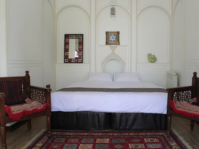 Atigh Traditional Tourism Hotel Isfahan