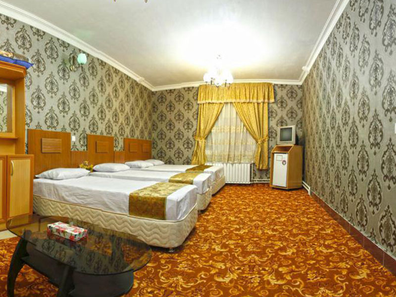 Boostan Hotel Sareyn