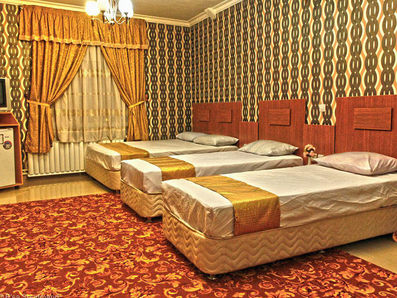 Boostan Hotel Sareyn