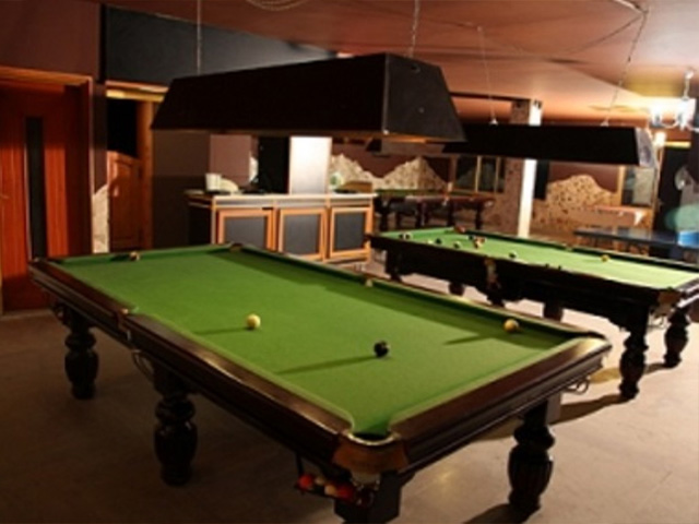 Almas Hotel Abbasabad