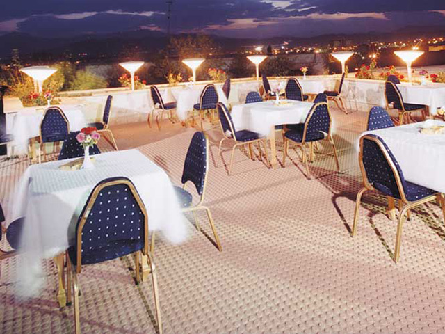 Azadi Hotel Shahre Kord