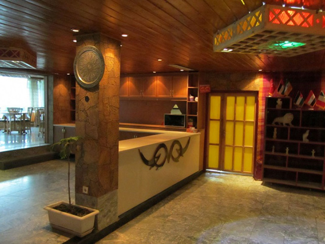 Zarivar Hotel Marivan