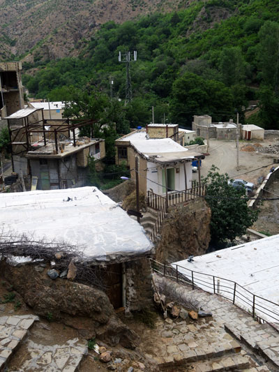 Ushtibin Village
