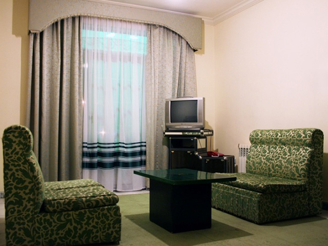 Fanoos Hotel Apartment Sareyn