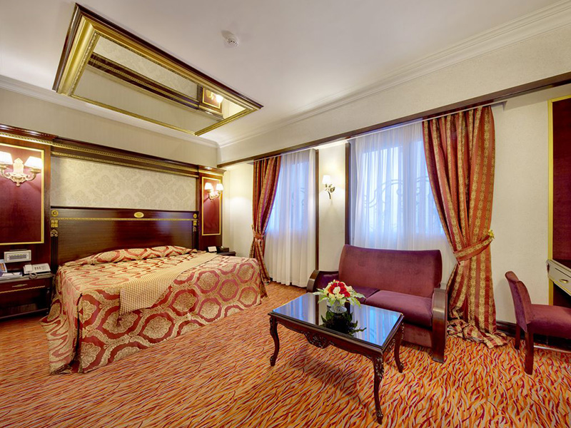 Ghasr Hotel Mashhad