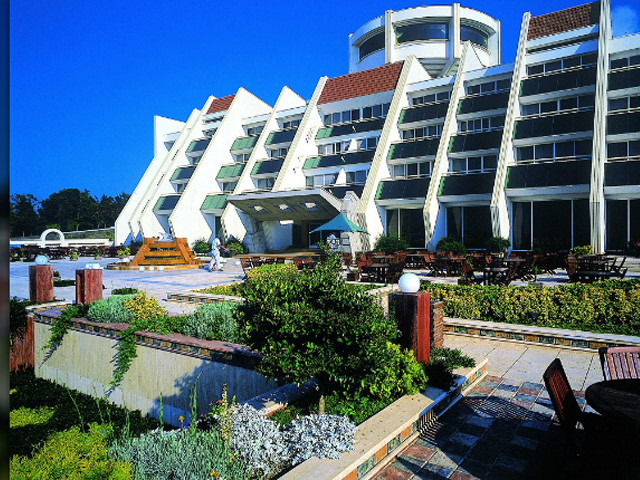 Narenjestan Hotel Nur