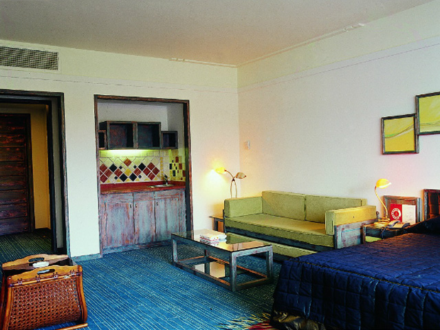 Narenjestan Hotel Nur