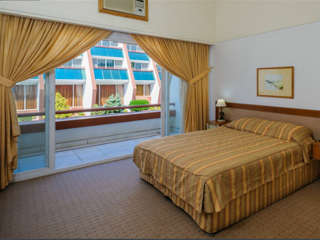 Narenjestan Hotel Nur