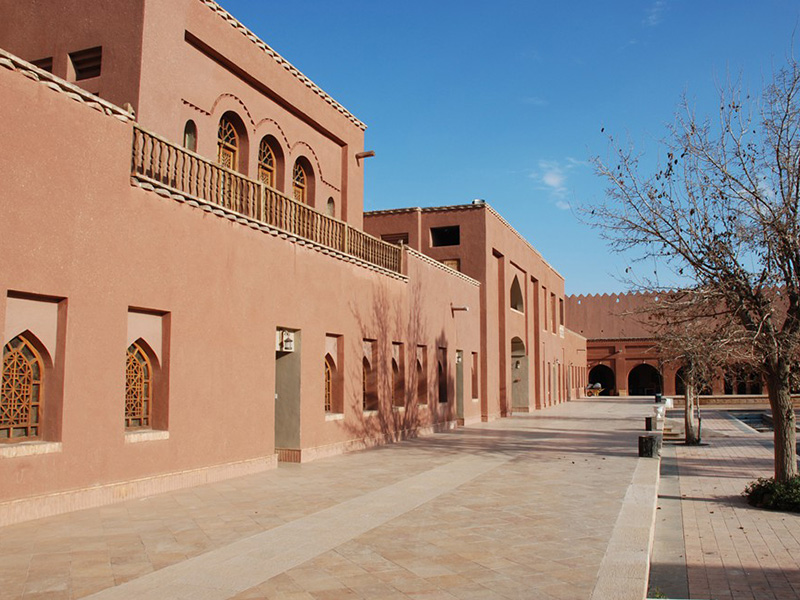 Gouged Arg Hotel Golpayegan