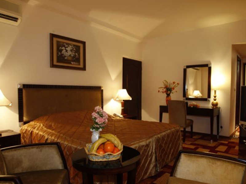 Sara Hotel Kish