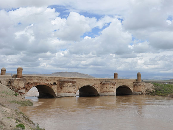 Gavdushabad Bridge Owghan