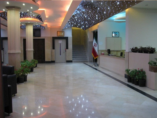 Zagros Hotel Khansar