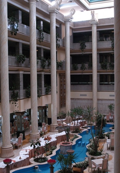 Dariush Hotel Kish