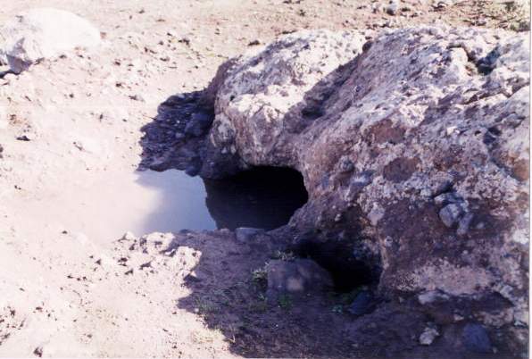 Tutah Khaneh Village
