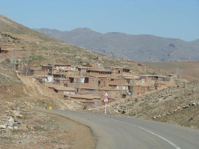 Tutah Khaneh Village