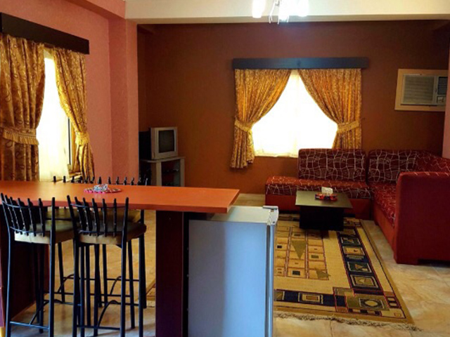 Kushal Hotel Apartment Chalus