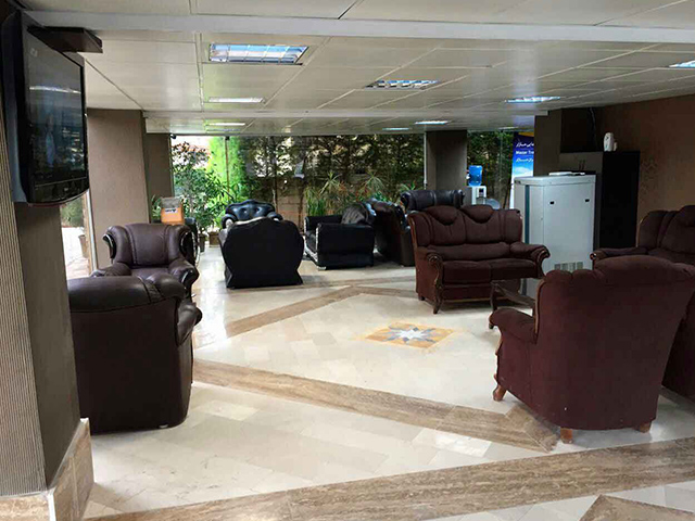 Kushal Hotel Apartment Chalus