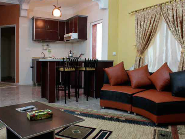 Kushal Hotel Apartment Chalus