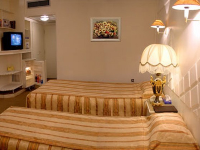 Zagros Hotel Arak