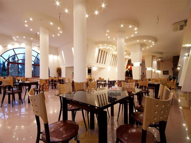 Apadana Hotel Nowshahr