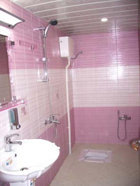 Ghasr Hotel Apartment Isfahan