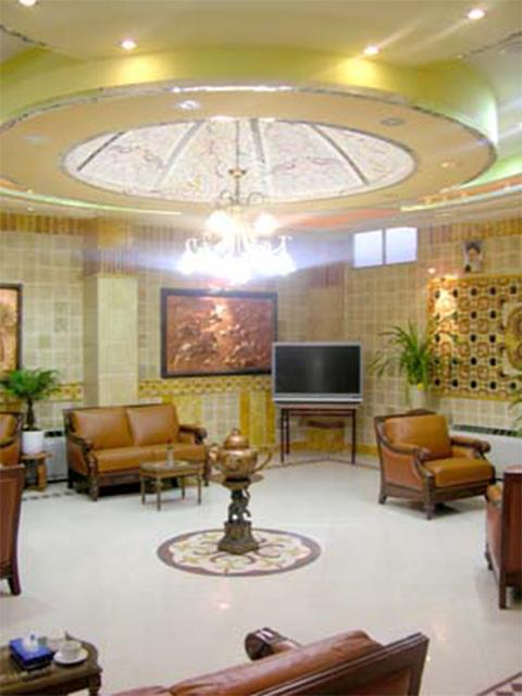 Ghasr Hotel Apartment Isfahan
