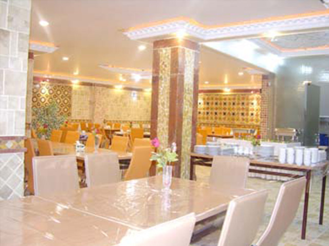 Ghasr Hotel Apartment Isfahan