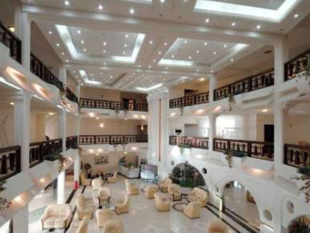 Arian Hotel Baneh