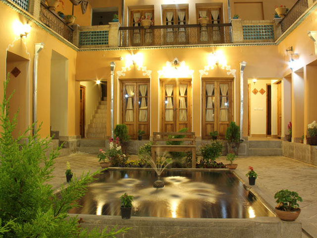 Toloo Khorshid Traditional Hotel Isfahan